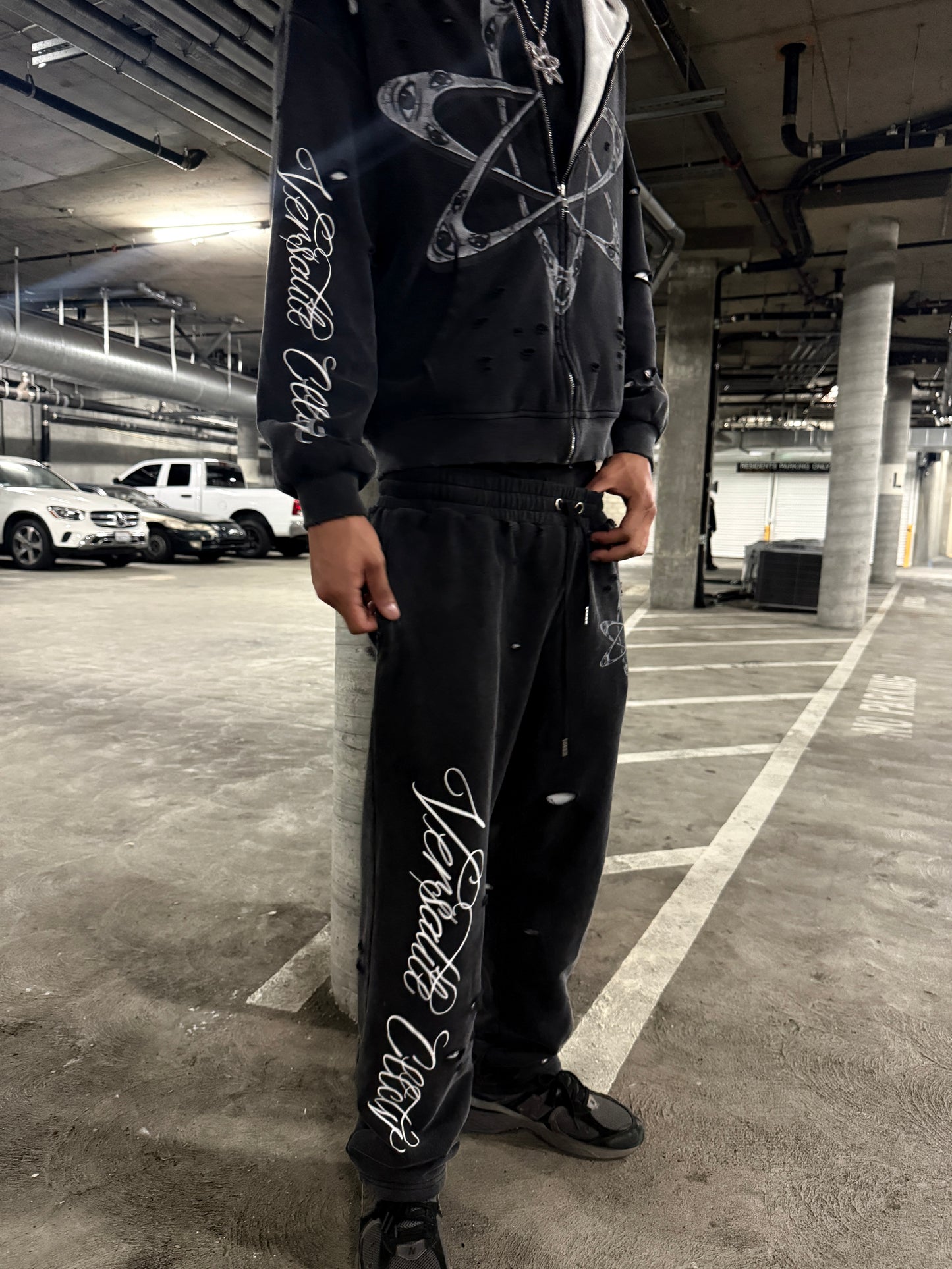 “THRONES” ZIP UP