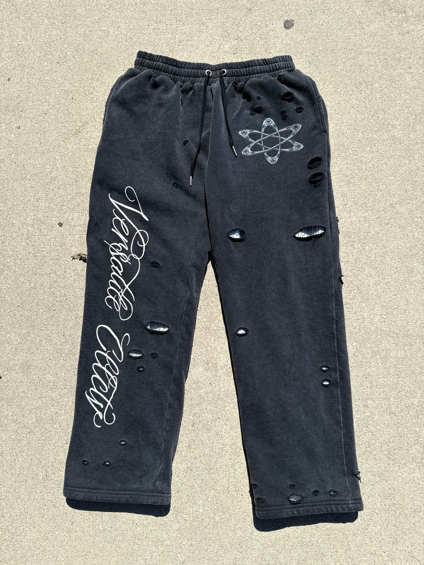 “THRONES” SWEATS